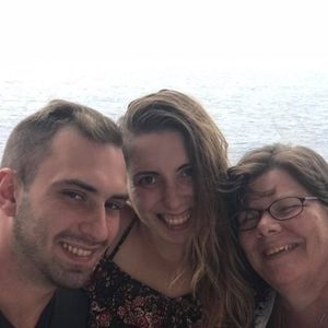 Meet your Posher, Robin